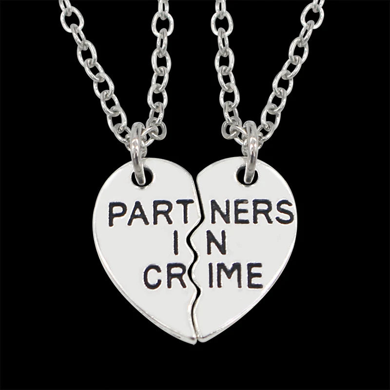 🔪Couple pendant partners in crime🫂