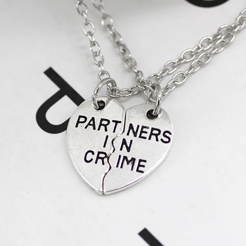 🔪Couple pendant partners in crime🫂